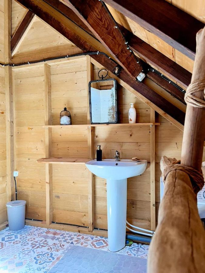 Habitation La Reine Du Camp Chambres D'Hotes サン・クロード エクステリア 写真